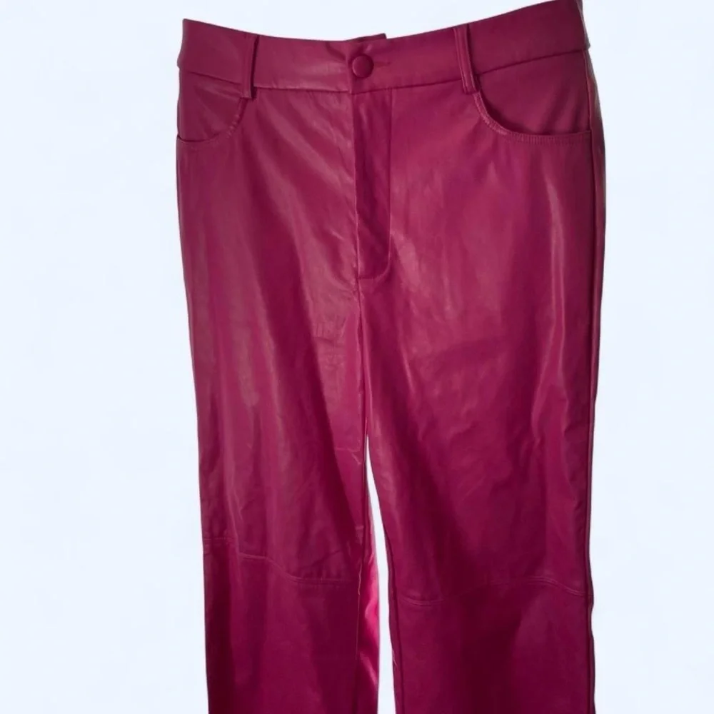 Pink faux leather trousers w front pockets & zip fly Shein 6 M